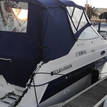 Hoana.Bateau.Capdagde 船上ホテル アグド